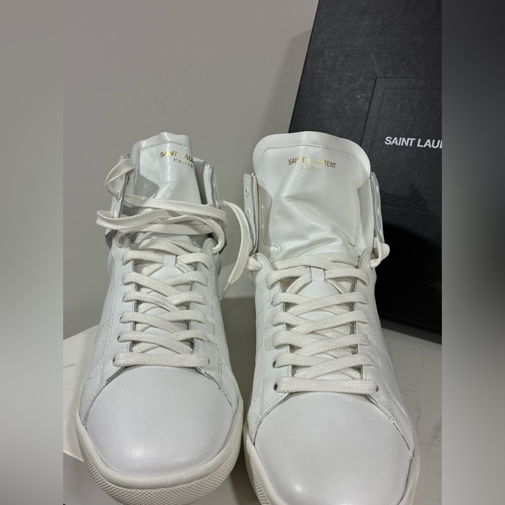YSL Court Classic SL/01H High Top Sneakers
BRAND NEW Size 41 - Picture 5 of 12